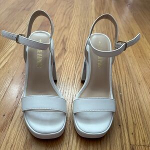 White chunky heals